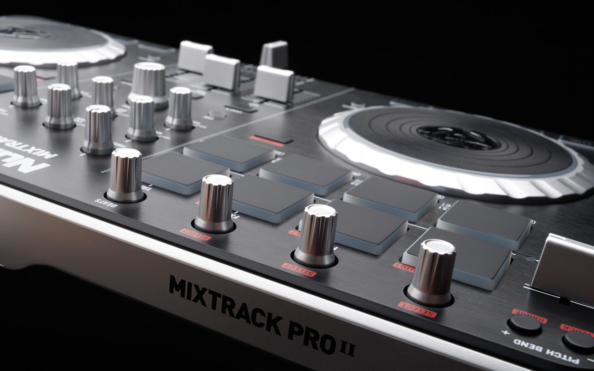 製品情報：Mixtrack Pro II：Numark